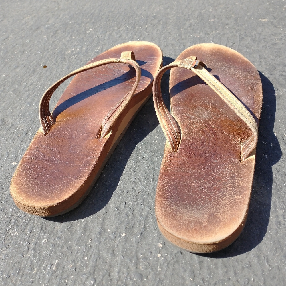 Used Rainbows Thin Strap Women's Medium